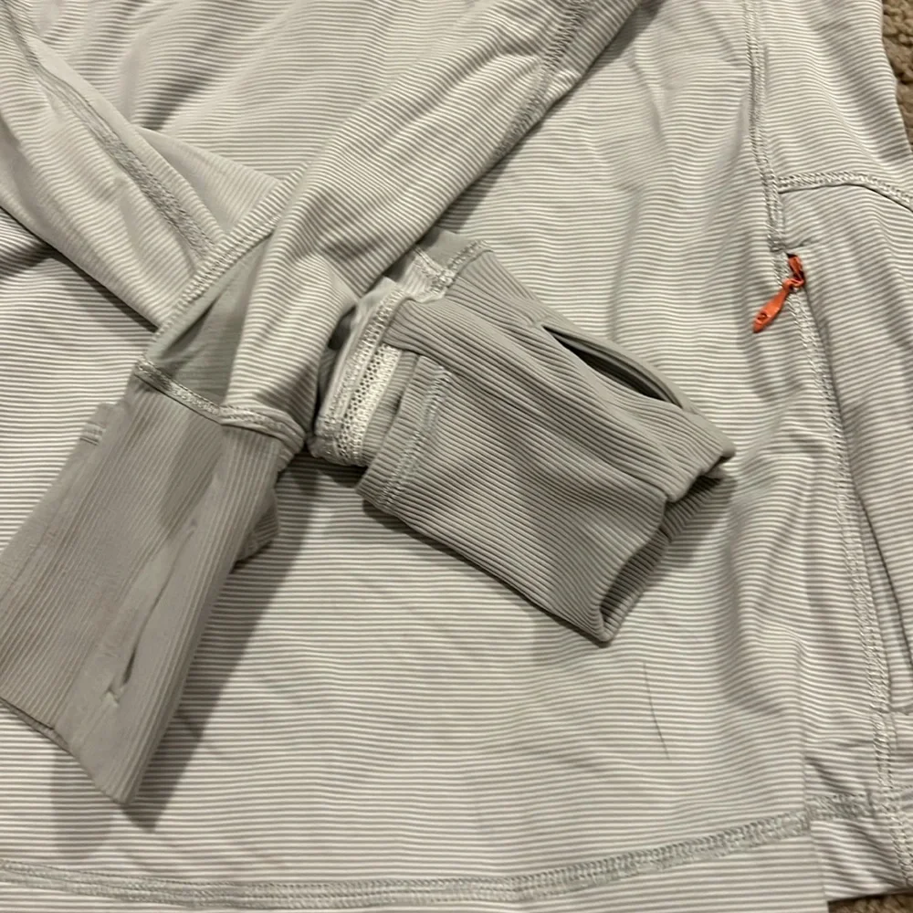 Lululemon half zip - Picture 2 of 4